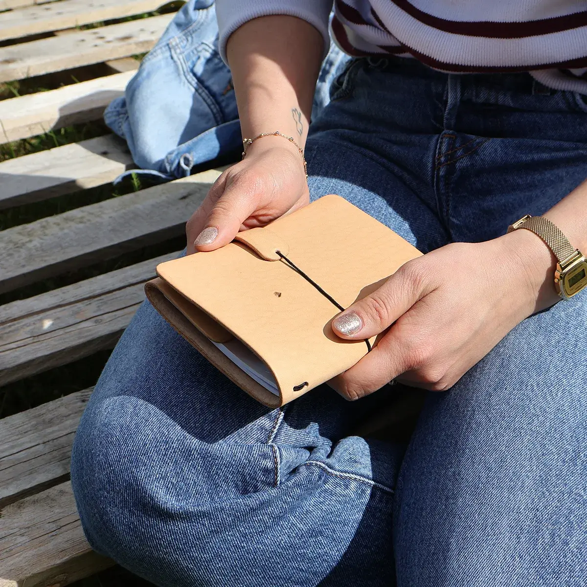 Morceau de cuir de collet tannage végétal NATUREL - CLASSIC - Image 15