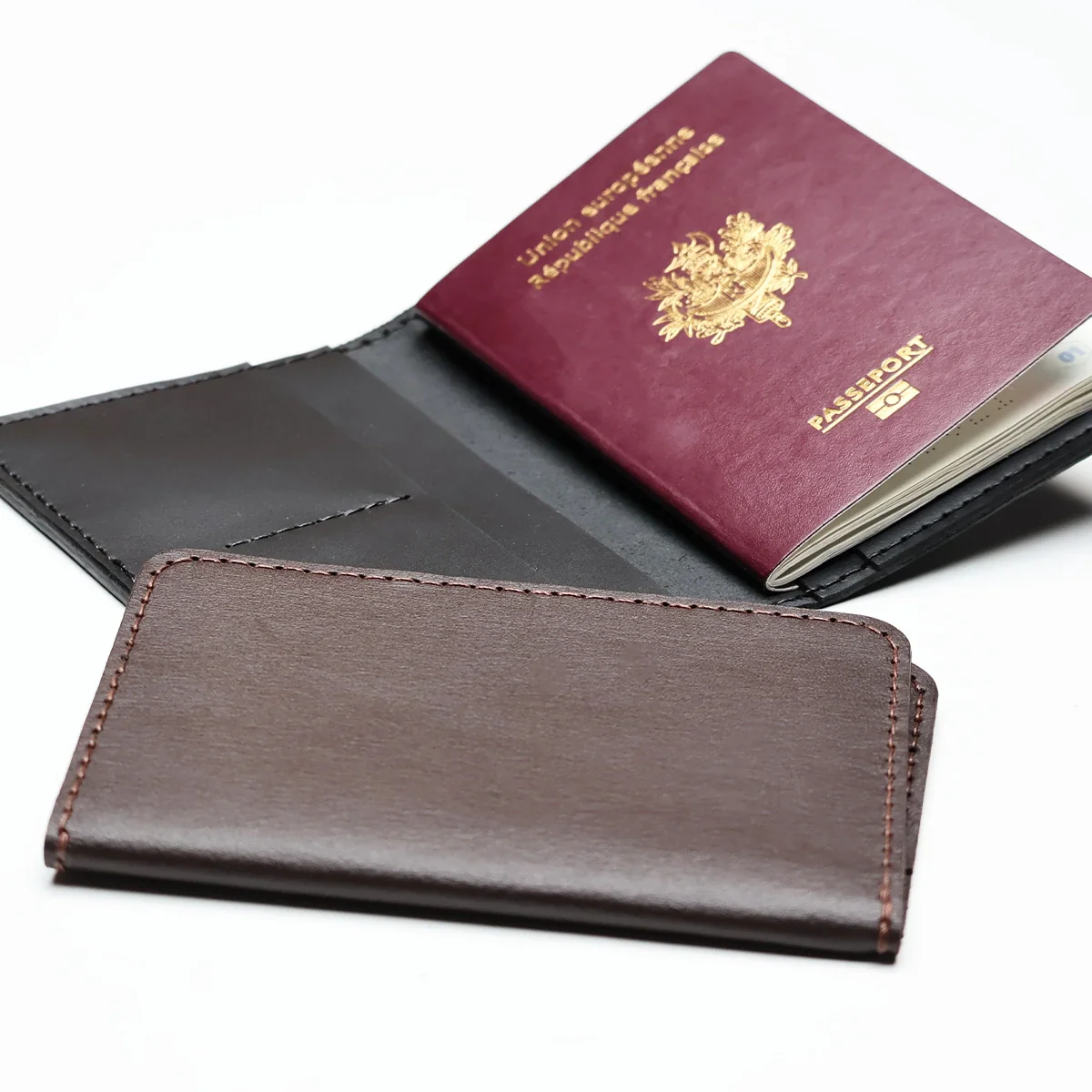 Kit DIY - Porte-passeport en cuir Noir - Image 3