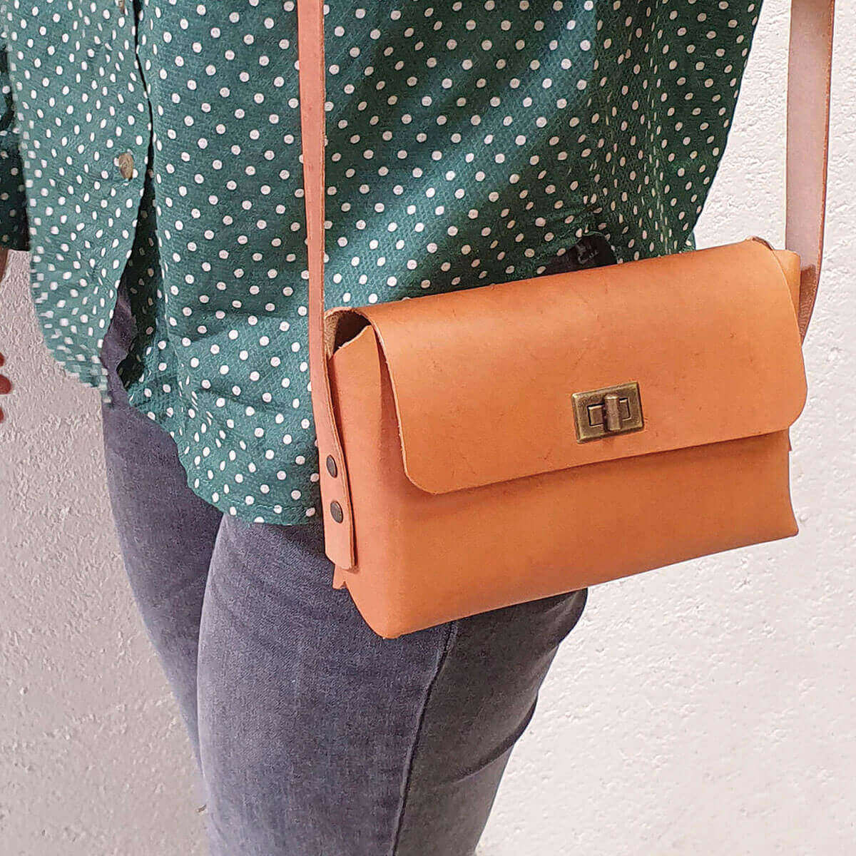 KIT COMPLET - Ma première pochette en cuir tannage végétal - Image 5