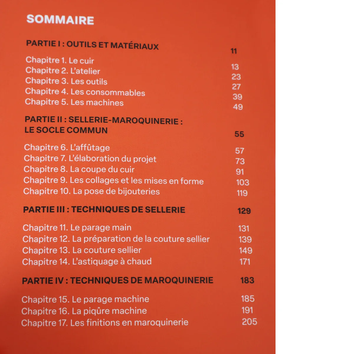 Livre "Techniques de sellerie-maroquinerie" - Emmanuelle Sarsar et Anaïs Guégan - Image 4