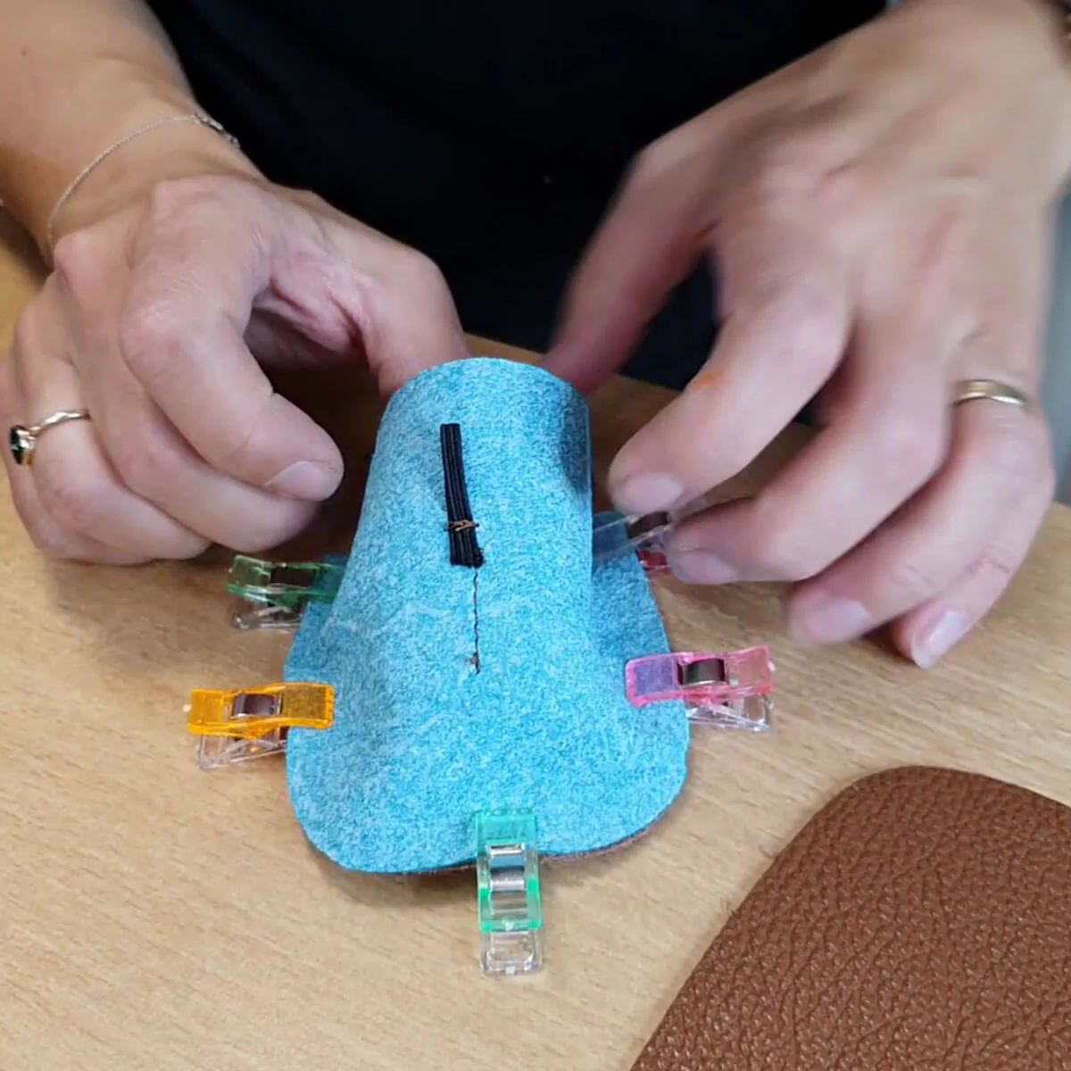 Lot de 100 pinces clip pour couture 26x10mm - Image 3